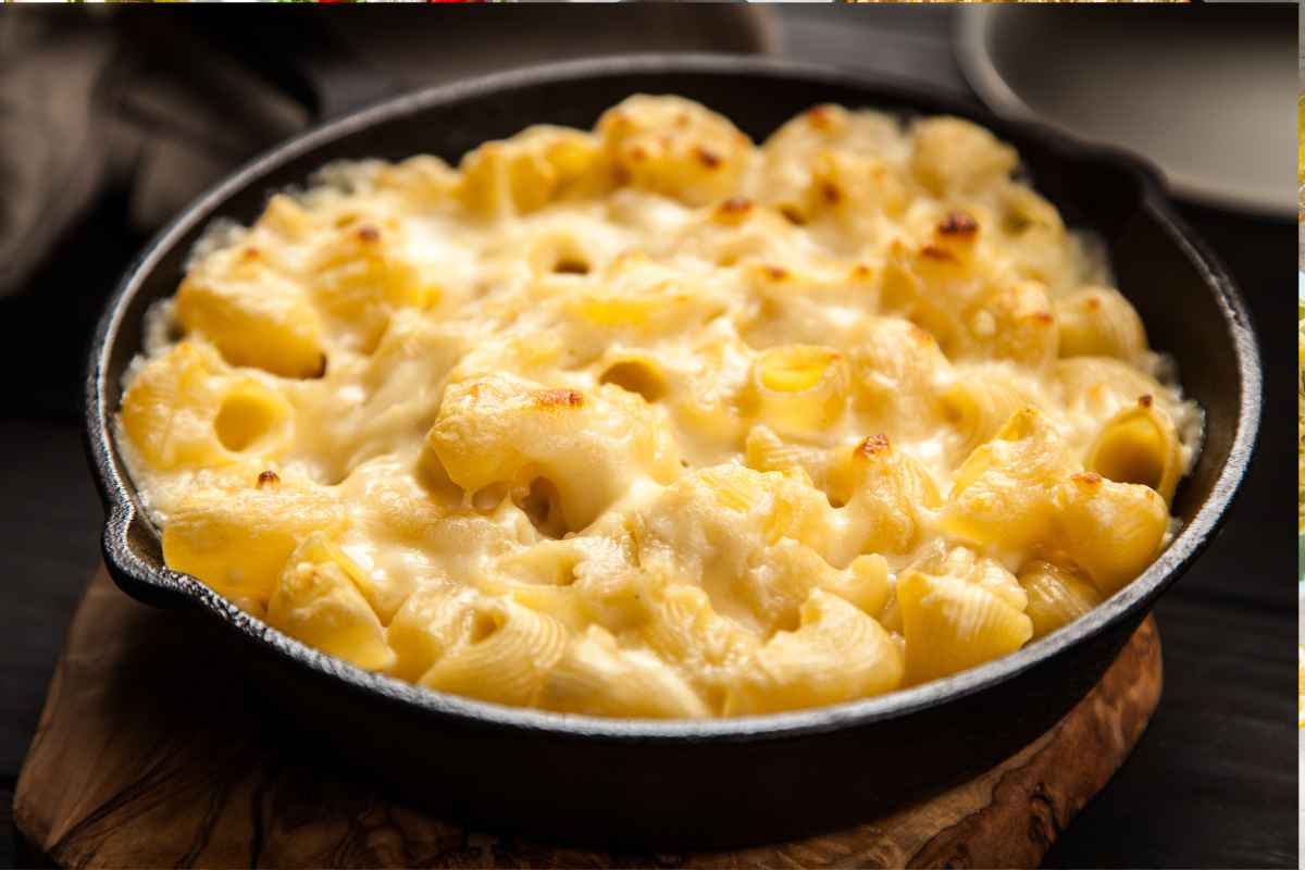 Baked-mac-and-cheese-cup-is-also-part-of-25-christmas-party-ideas