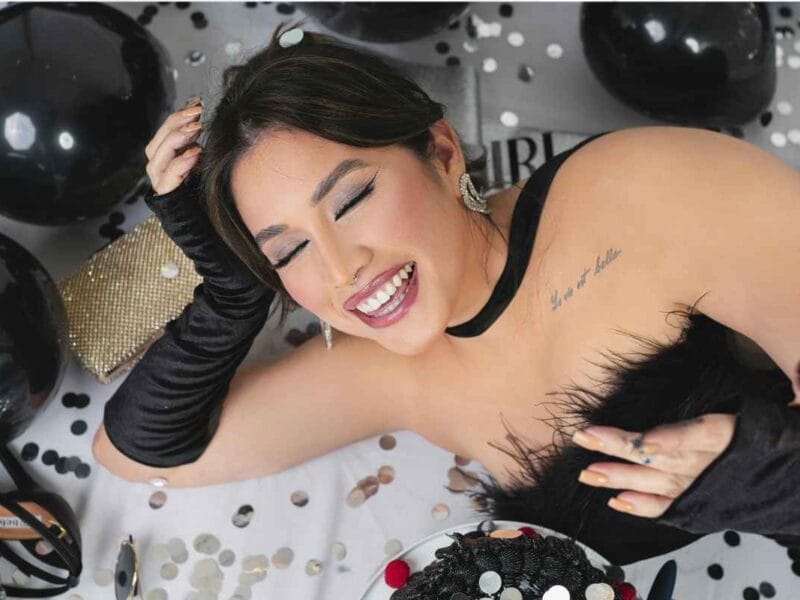 birthday-party-photo-shoot-is-also-part-of-cute-birthday-party-ideas-for-women