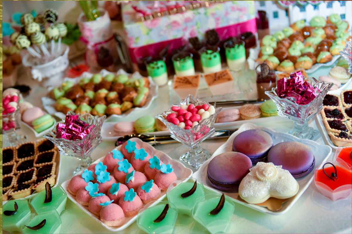 christmas-dessert-table-is-part-of-25-christmas-party-ideas