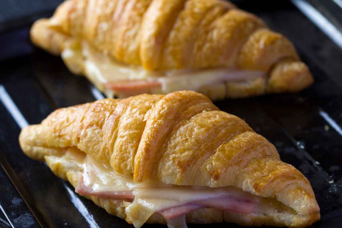 ham-and-cheese-croissants