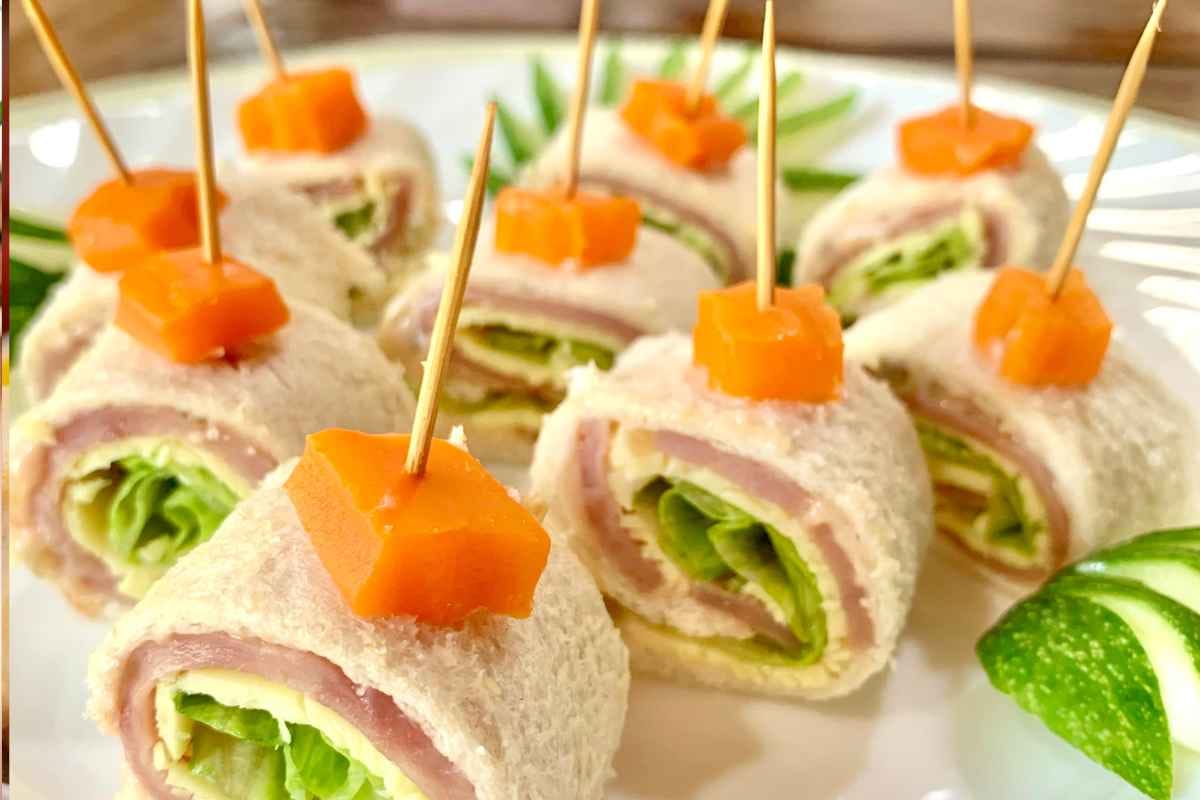 ham-and-cheese-pinewheels-are-part-of-20-christmas-finger-foods
