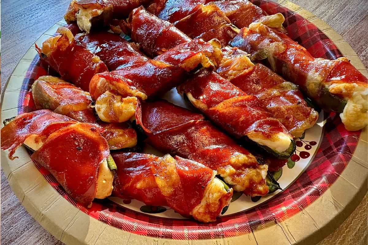 jalapeno-poppers-is-also-part-of-20-christmas-finger-foods