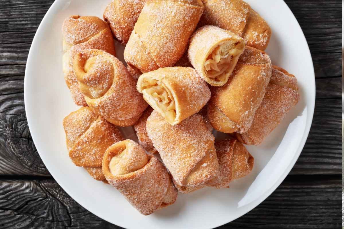 stuffed-crescent-roll-bites-is-also-part-of-20-christmas-finger-foods